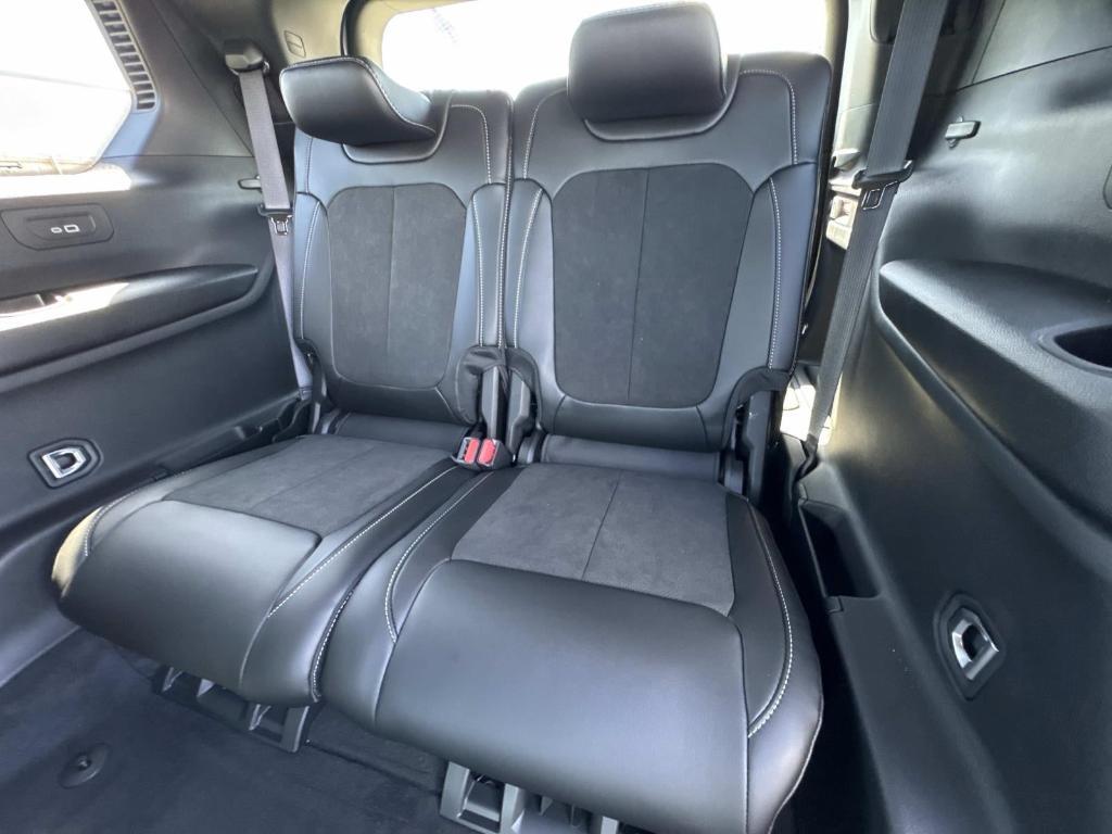 new 2025 Jeep Grand Cherokee L car