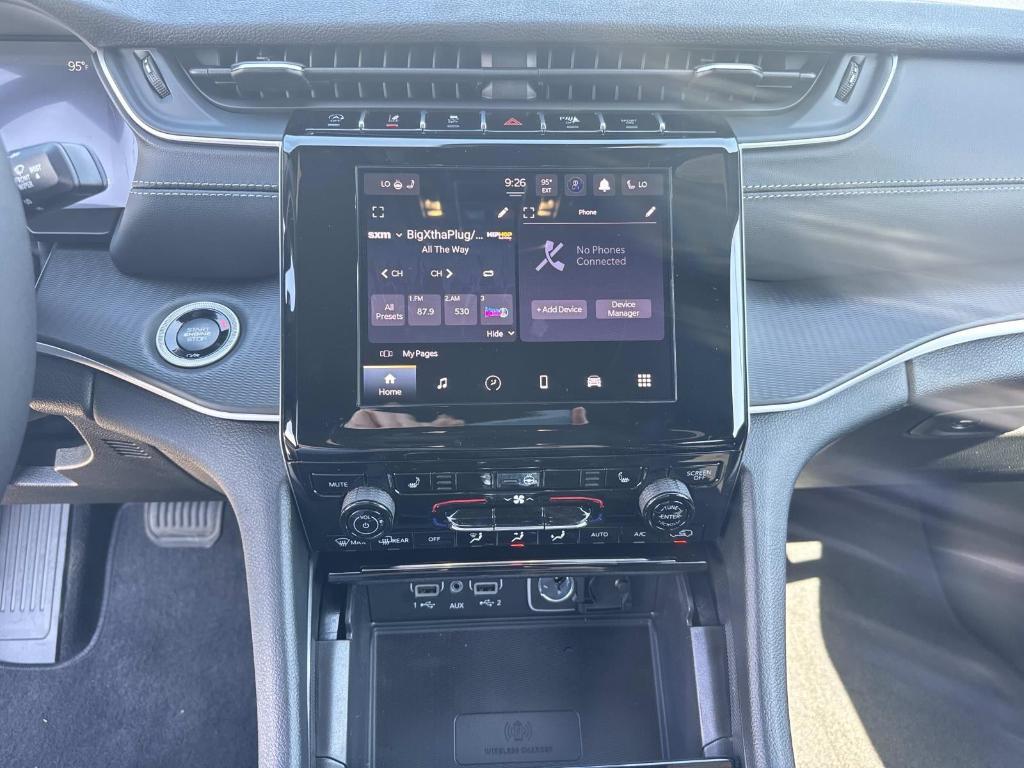 new 2025 Jeep Grand Cherokee L car