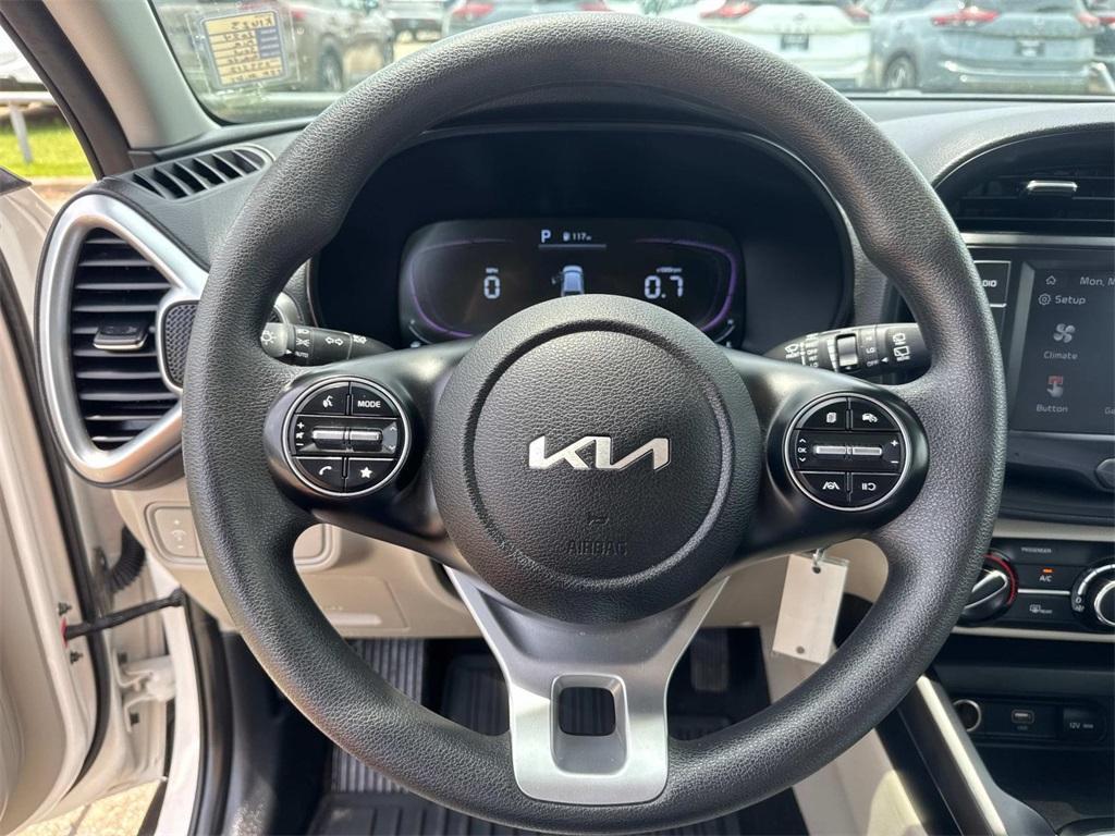 used 2024 Kia Soul car, priced at $19,271