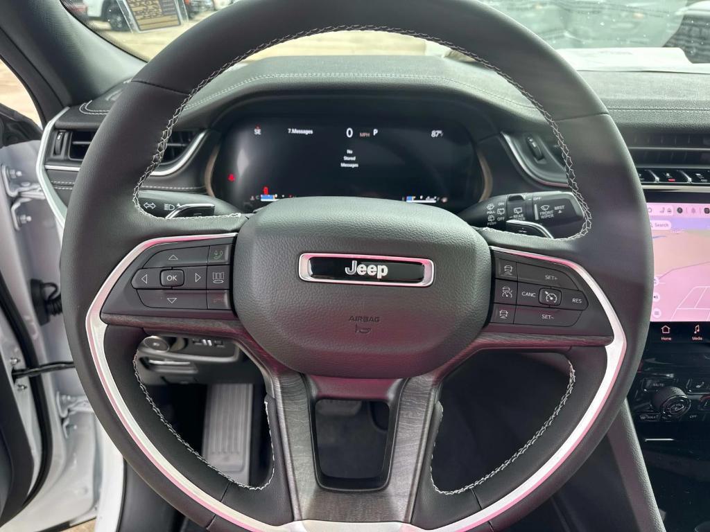 new 2025 Jeep Grand Cherokee L car