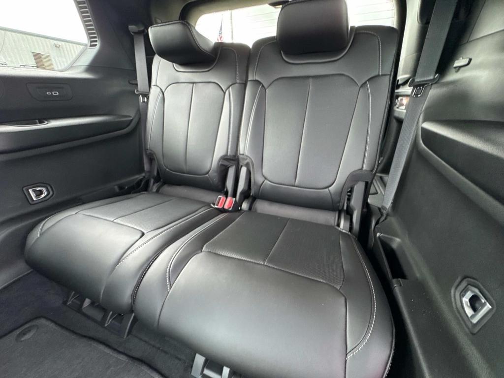 new 2025 Jeep Grand Cherokee L car