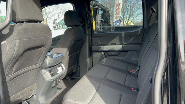 new 2025 Ford F-150 car, priced at $61,120