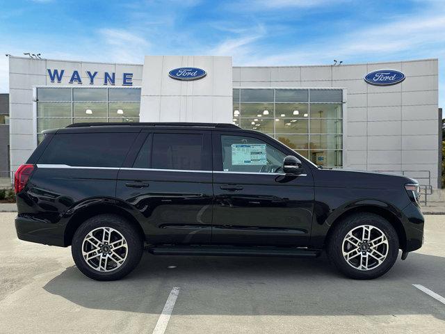 new 2025 Ford Expedition car, priced at $71,688