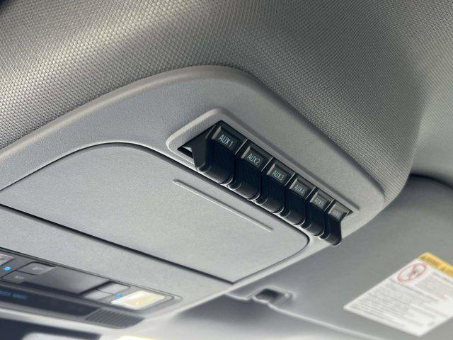 new 2025 Ford F-350 car, priced at $75,670