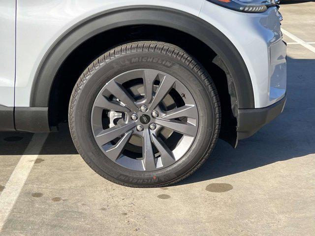 new 2025 Ford Explorer car, priced at $50,688