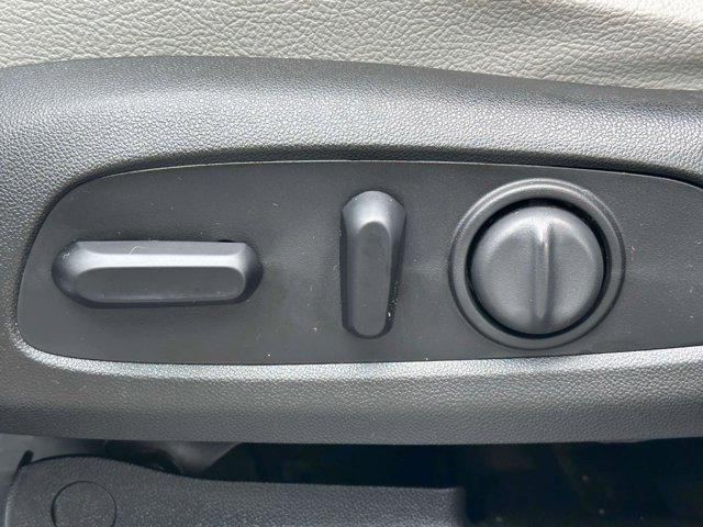 used 2021 Chevrolet Traverse car, priced at $17,978