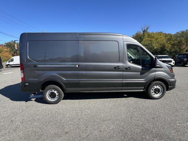 new 2024 Ford Transit-250 car