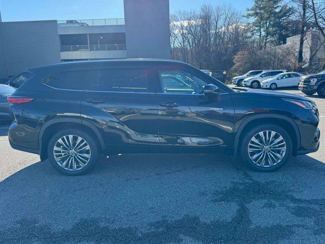 used 2021 Toyota Highlander Hybrid car, priced at $39,648