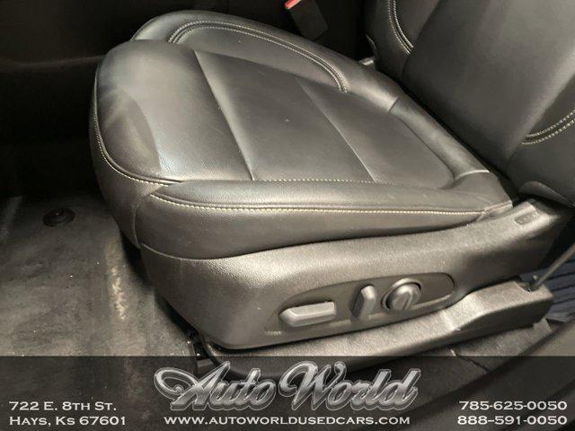 used 2022 Chevrolet Traverse car, priced at $34,995