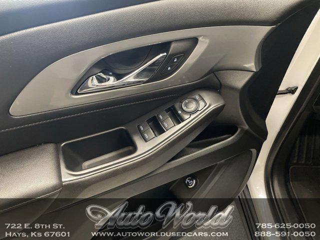 used 2022 Chevrolet Traverse car, priced at $34,995