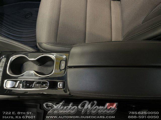 used 2022 Buick Envision car, priced at $27,995