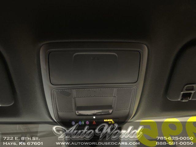 used 2025 Chevrolet Traverse car, priced at $39,995