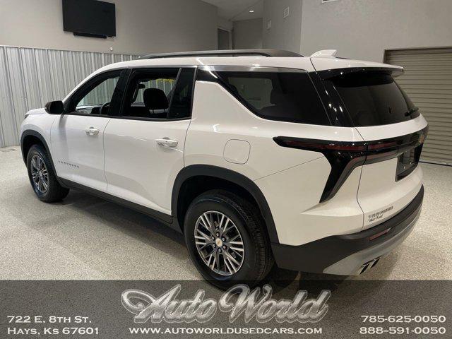 used 2025 Chevrolet Traverse car, priced at $39,995