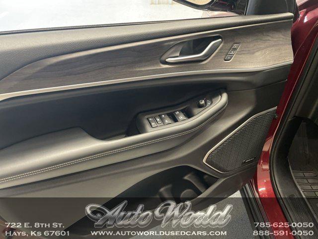 used 2022 Jeep Grand Cherokee car, priced at $32,995