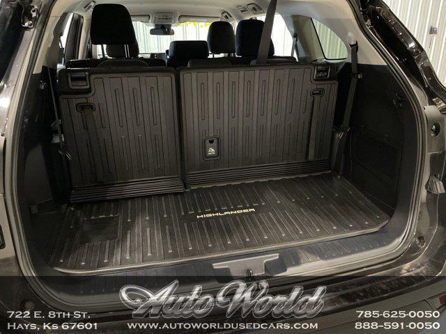 used 2022 Toyota Highlander car, priced at $34,995