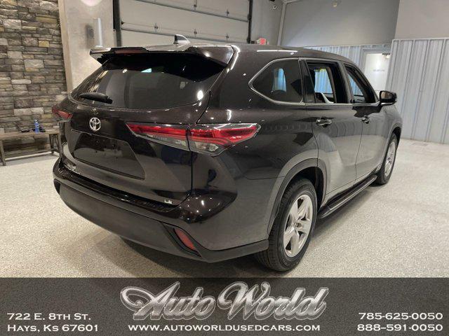 used 2022 Toyota Highlander car, priced at $34,995