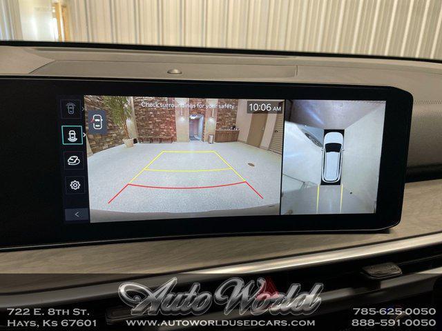 used 2024 Kia Sorento car, priced at $41,995