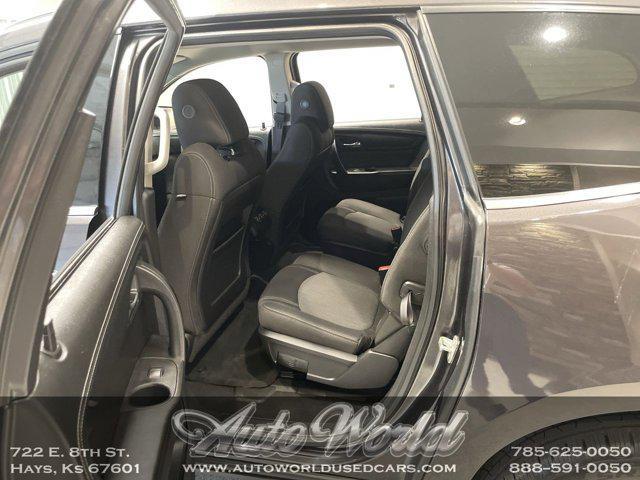 used 2015 Chevrolet Traverse car, priced at $12,995