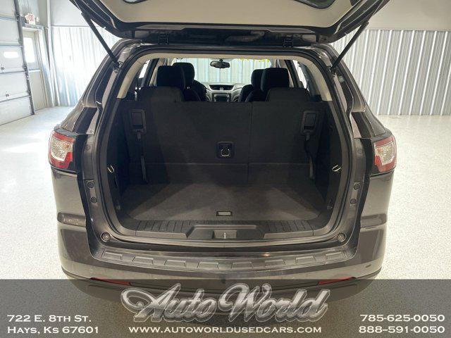 used 2015 Chevrolet Traverse car, priced at $12,995
