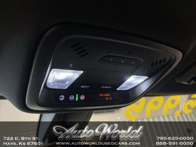 used 2023 Chevrolet Traverse car, priced at $35,995