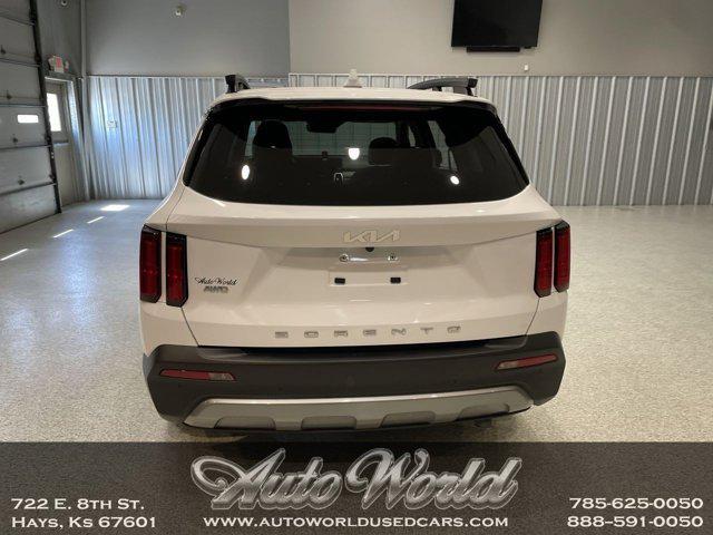 used 2022 Kia Sorento car, priced at $35,995