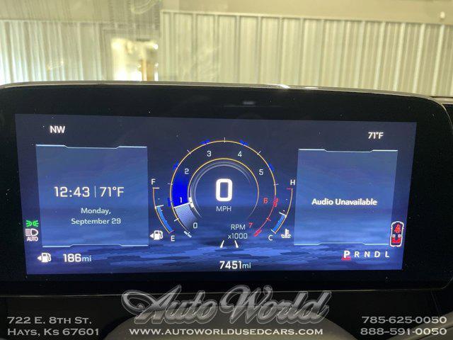 used 2025 Chevrolet Traverse car, priced at $41,995