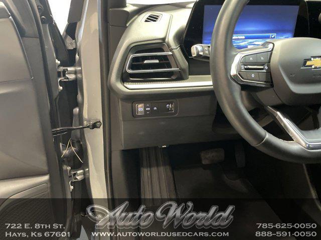 used 2025 Chevrolet Traverse car, priced at $41,995