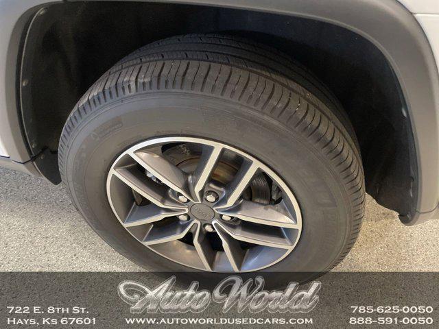 used 2022 Jeep Grand Cherokee car, priced at $33,995