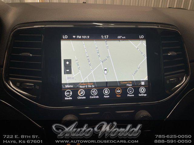 used 2022 Jeep Grand Cherokee car, priced at $32,995