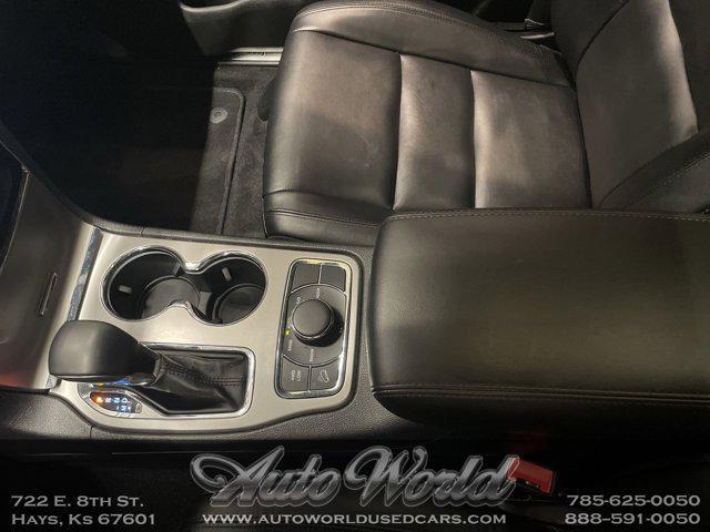 used 2022 Jeep Grand Cherokee car, priced at $32,995