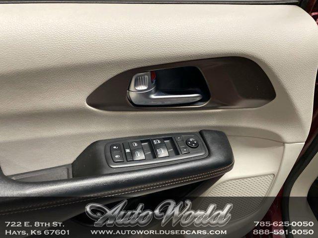 used 2019 Chrysler Pacifica car, priced at $12,995