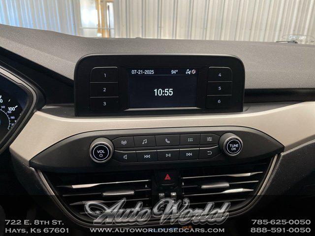 used 2022 Ford Escape car, priced at $21,995
