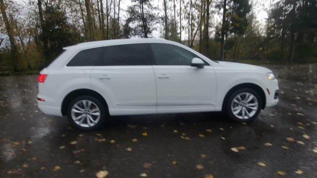 used 2017 Audi Q7 car, priced at $20,977