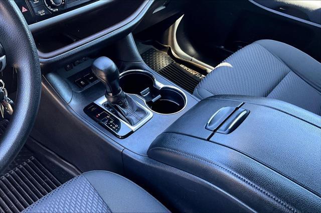 used 2019 Toyota Highlander car, priced at $19,977