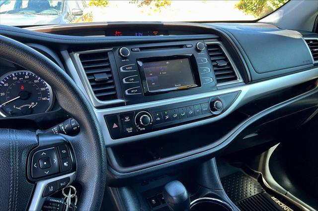 used 2019 Toyota Highlander car, priced at $19,977