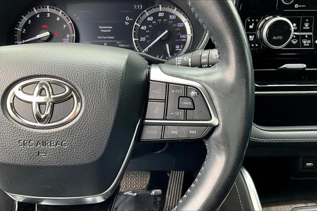 used 2020 Toyota Highlander car, priced at $29,977