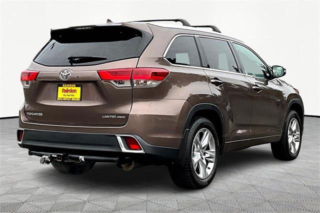 used 2018 Toyota Highlander car, priced at $26,888