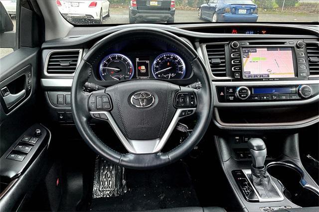 used 2018 Toyota Highlander car, priced at $26,888