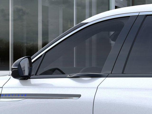 new 2025 Lincoln Nautilus car, priced at $52,266