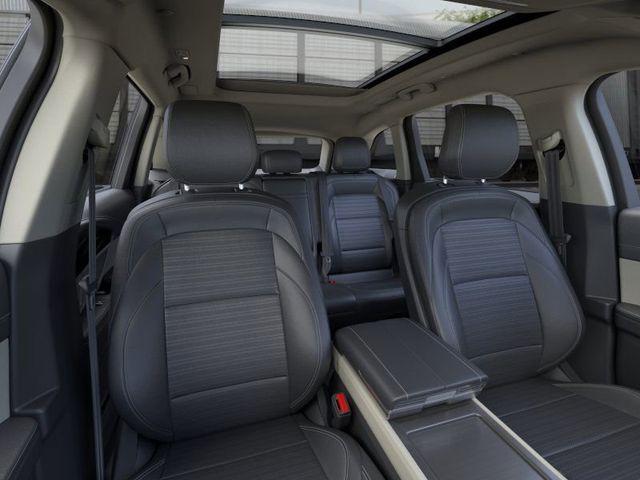 new 2025 Lincoln Nautilus car, priced at $62,100