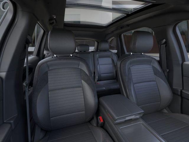 new 2025 Lincoln Nautilus car, priced at $61,361