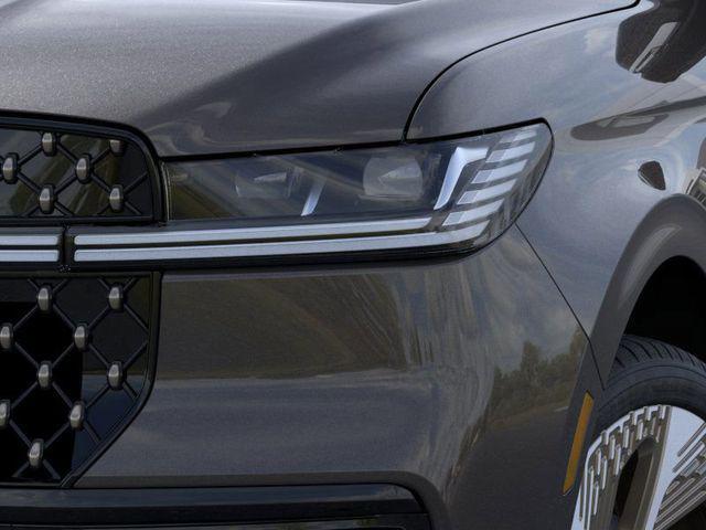new 2025 Lincoln Navigator car, priced at $126,725