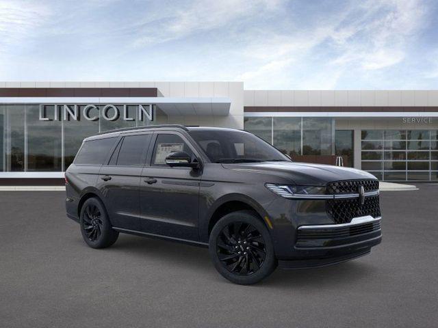 new 2025 Lincoln Navigator car, priced at $107,085