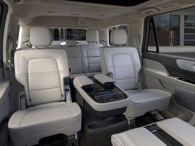 new 2024 Lincoln Navigator car, priced at $113,370