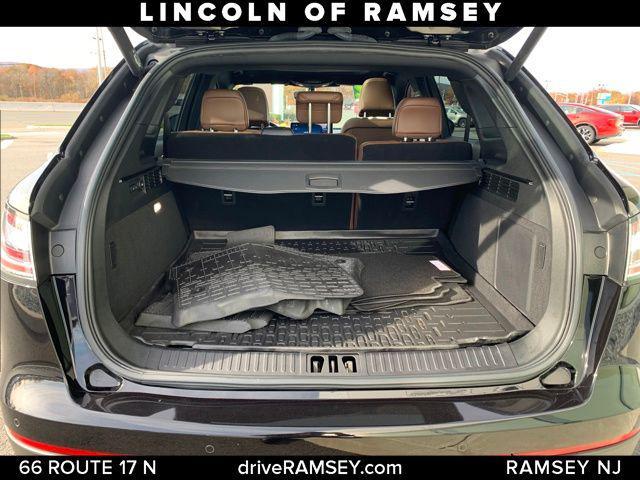 used 2022 Lincoln Nautilus car, priced at $36,889