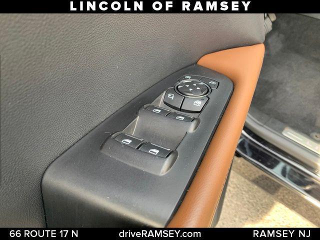 used 2022 Lincoln Nautilus car, priced at $36,889