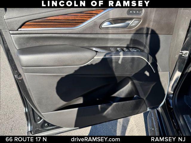 used 2023 Cadillac Escalade ESV car, priced at $55,994