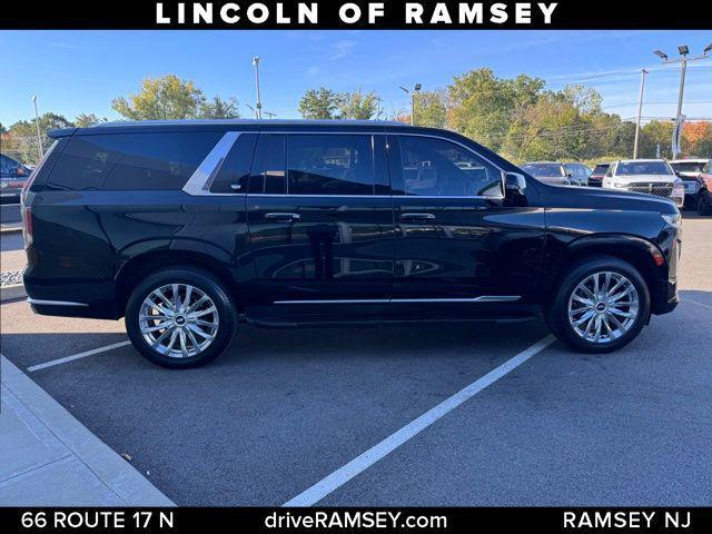 used 2023 Cadillac Escalade ESV car, priced at $55,994