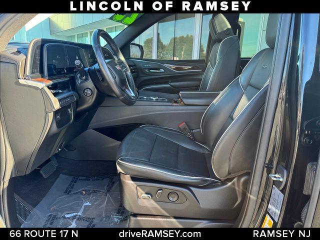 used 2023 Cadillac Escalade ESV car, priced at $55,994
