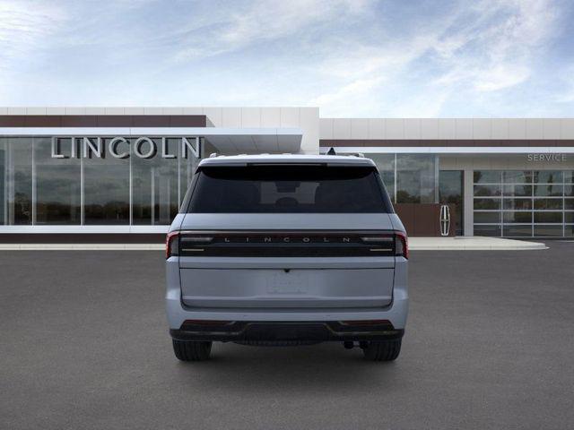 new 2025 Lincoln Navigator car, priced at $106,625